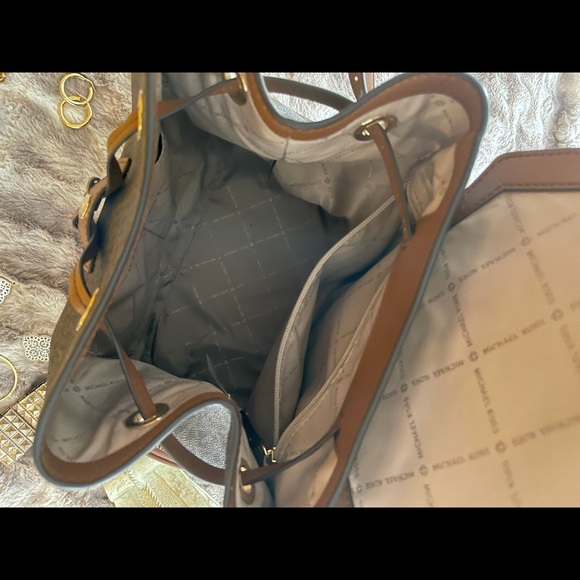 Michael Kors JET SET ITEM brown backpack main image 7